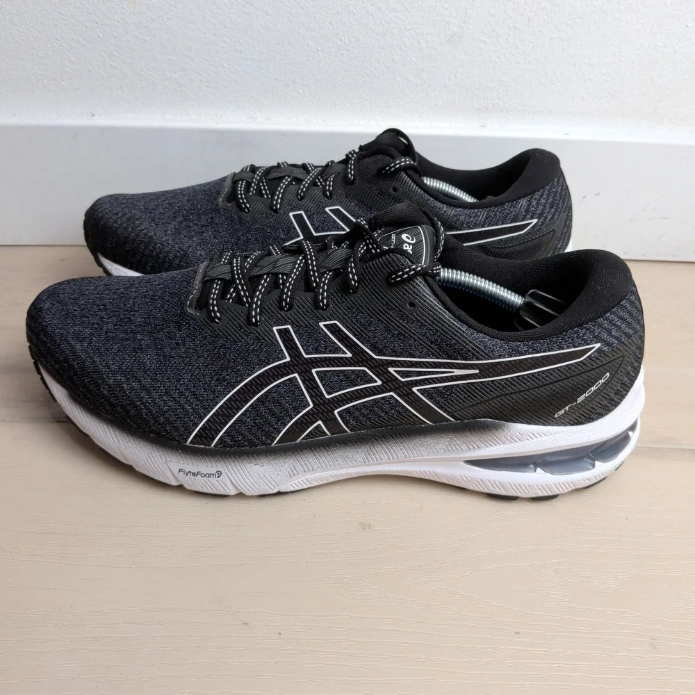 NEW Asics GT-2000 10 Womens 10.5 Running Shoes Black Sneakers White 1012B045